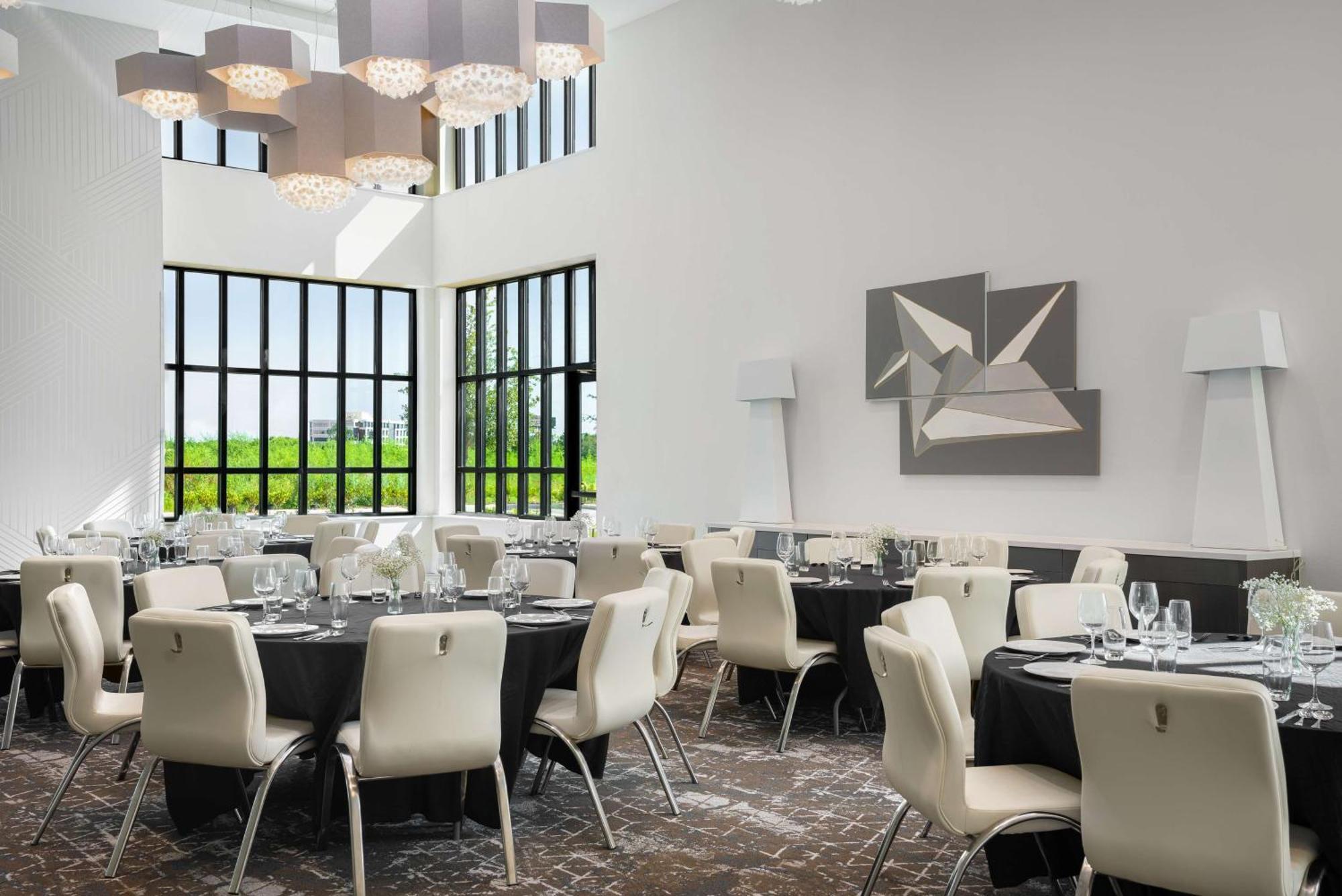 Hilton Garden Inn Orlando I-4 Millenia Blvd Mall מראה חיצוני תמונה
